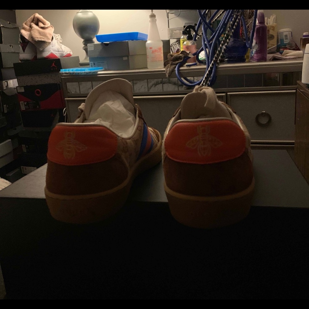 Shoes - Picture 4 of 7